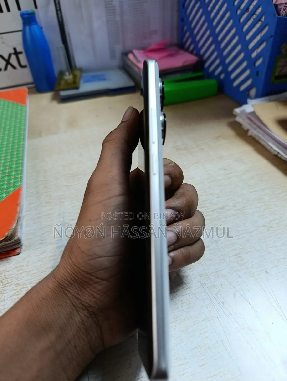 Xiaomi Redmi Note 13 Pro Plus ফ্রেশ কন্ডিশন। (ব্যবহৃত)