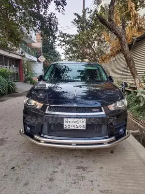 Mitsubishi Outlandar 2010