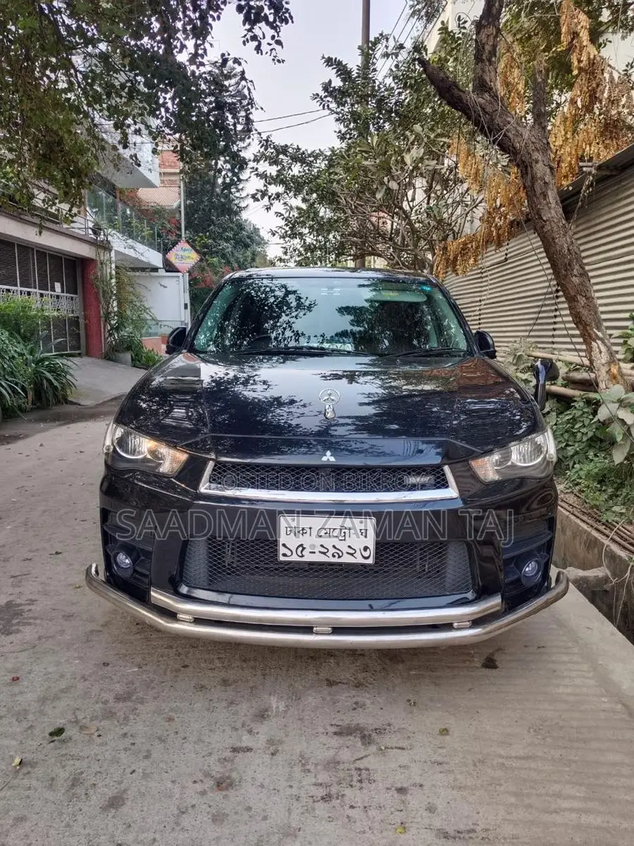 Mitsubishi Outlander 2010