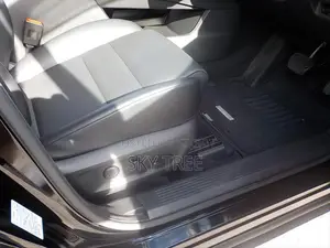 Toyota Noah G Package.. 2021