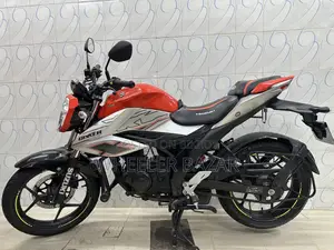 সুজুকি জিক্সার এফআই এবিএস ২০২৪ কমলা