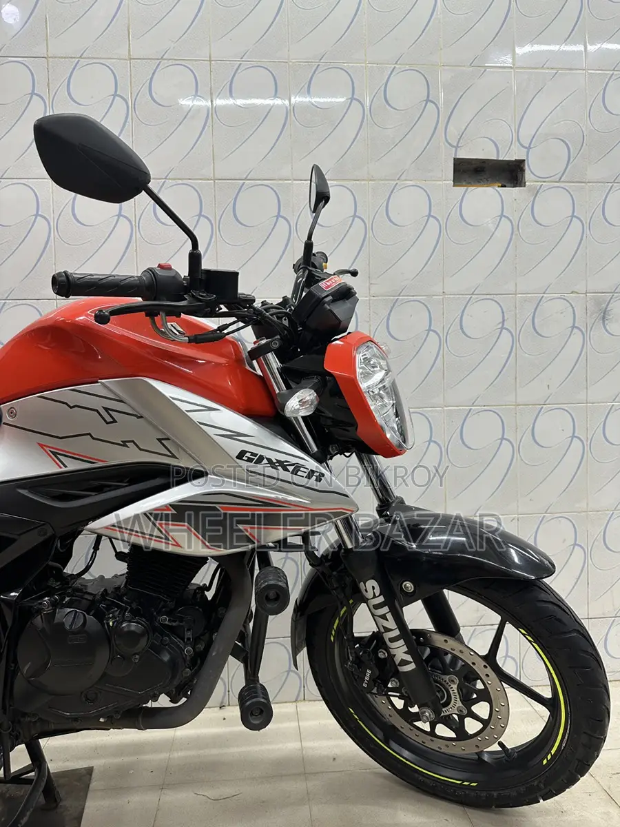 সুজুকি জিক্সার এফআই এবিএস ২০২৪ কমলা