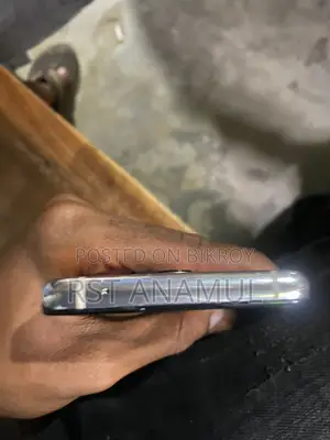 OnePlus 8 with Cash Memo (Used)