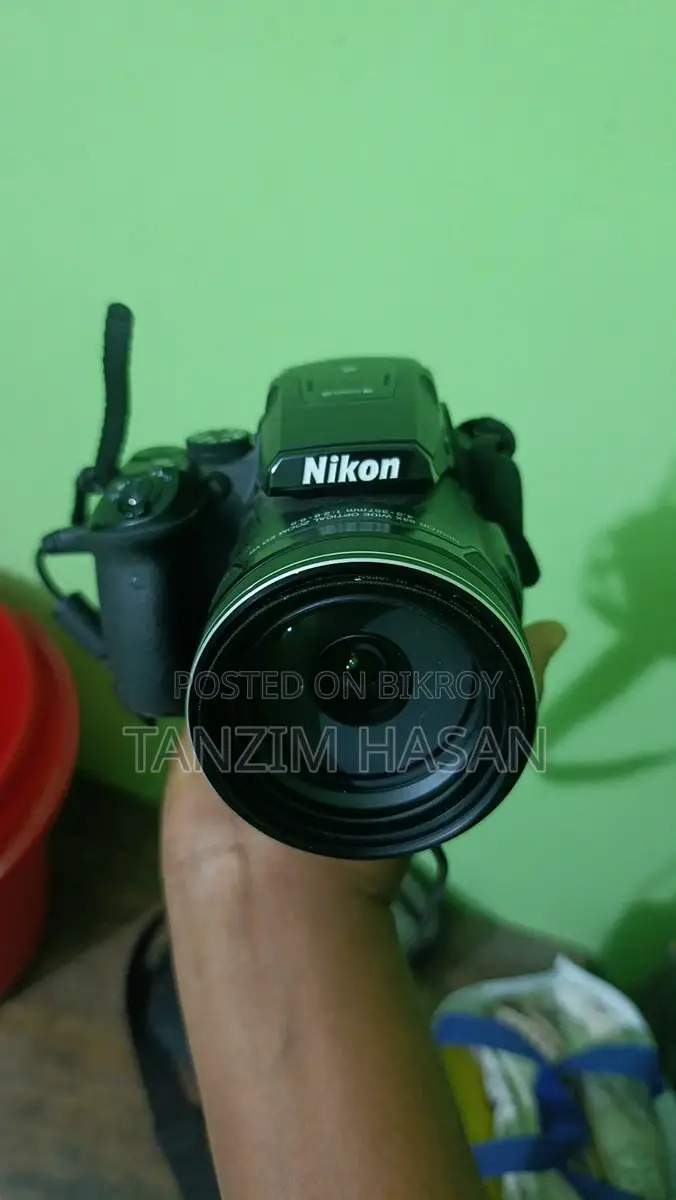 Nikon COOLPIX P900 83x Optical Zoom Wi-Fi Digital Camera