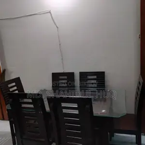 সেকেন্ড হ্যান্ড ডাইনিং টেবিল এবং চেয়ার বিক্রি