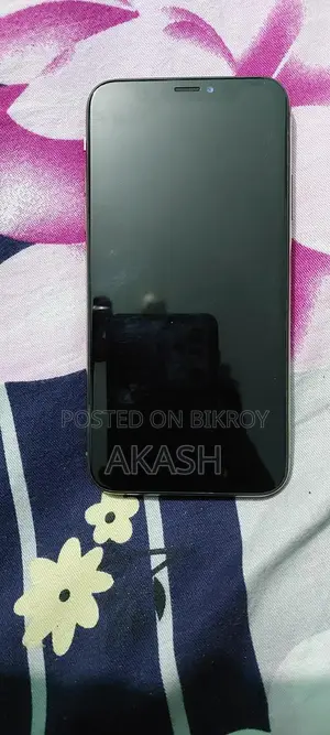 Apple iPhone XS (Used)