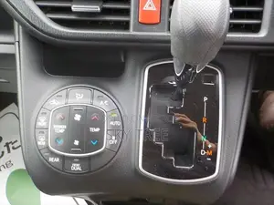 Toyota Noah X P K G 2021