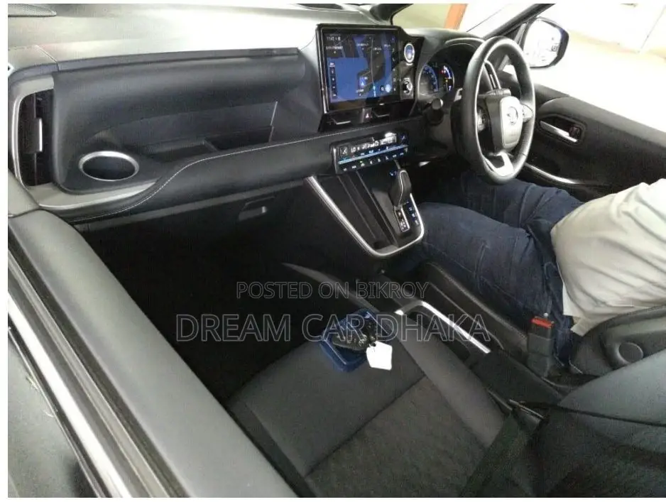 Toyota Noah SZ PKG BLACK COLOUR 2023