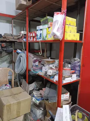 লোহার রেক একবারে নতুন লম্বায় ৭ ফুট পাশে সাত চওড়া ১৮ ইঞ্চি