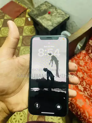 Apple iPhone 11 . (Used)