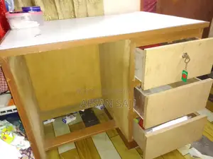 Versatile Study Table
