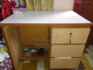 Versatile Study Table