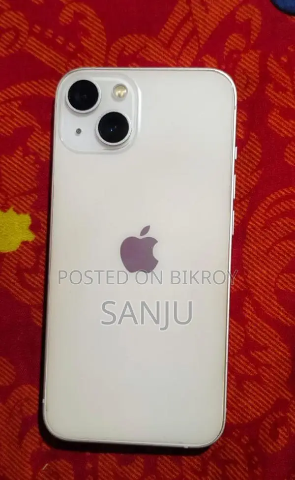 Apple iPhone 13 (Used)