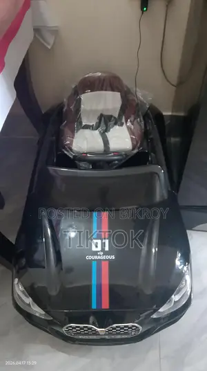 বাচ্চাদের গাড়ি