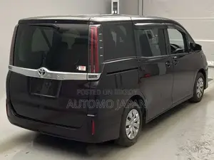 Toyota Noah X 2021