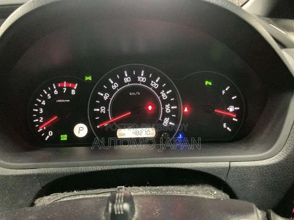 Toyota Noah X 2021