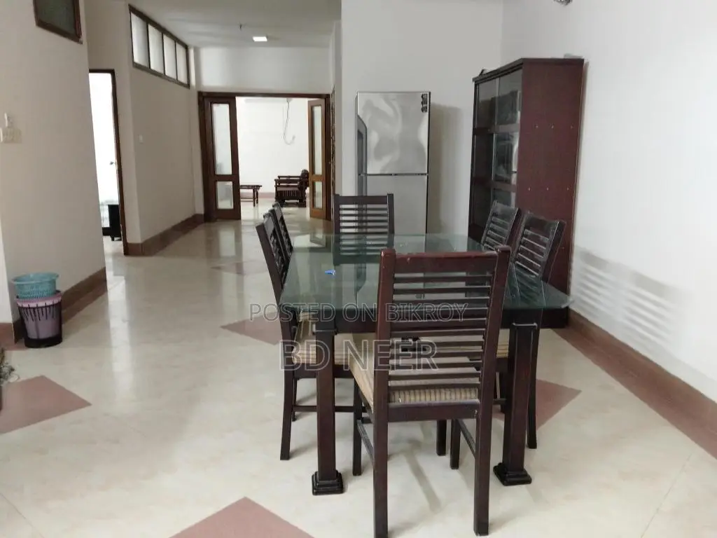 Furnished 3 Bedroom Flat Available For Rent in Gulshan-2