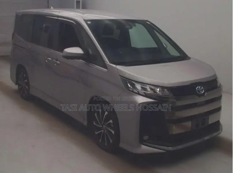 Toyota Noah SZ ALL OPTION 2022