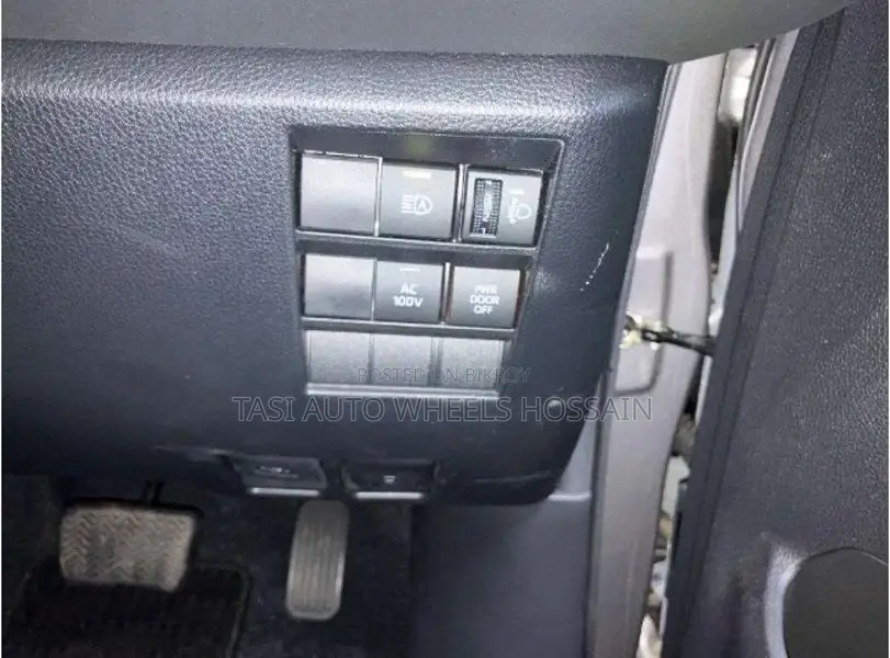 Toyota Noah SZ ALL OPTION 2022