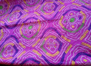 ব্যবহৃত সিল্ক শাড়ি