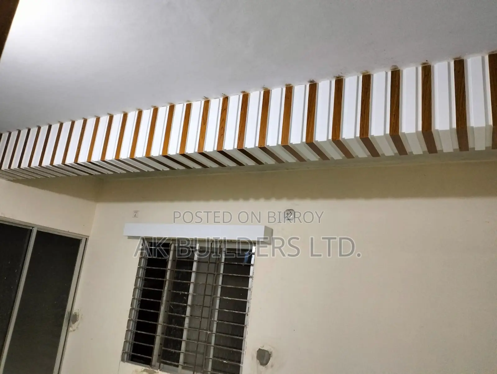 কর্নার প্লটে ১২৭২ বর্গফুট দক্ষিন-মুখী ফ্ল্যাট – পল্লবী!