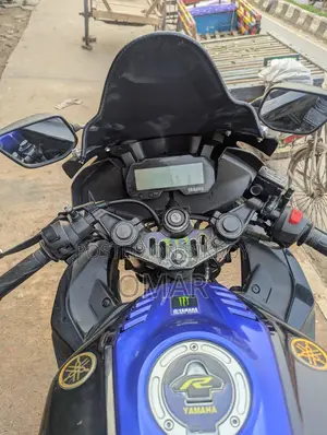 Yamaha R15 V3 Monster Edition 2019