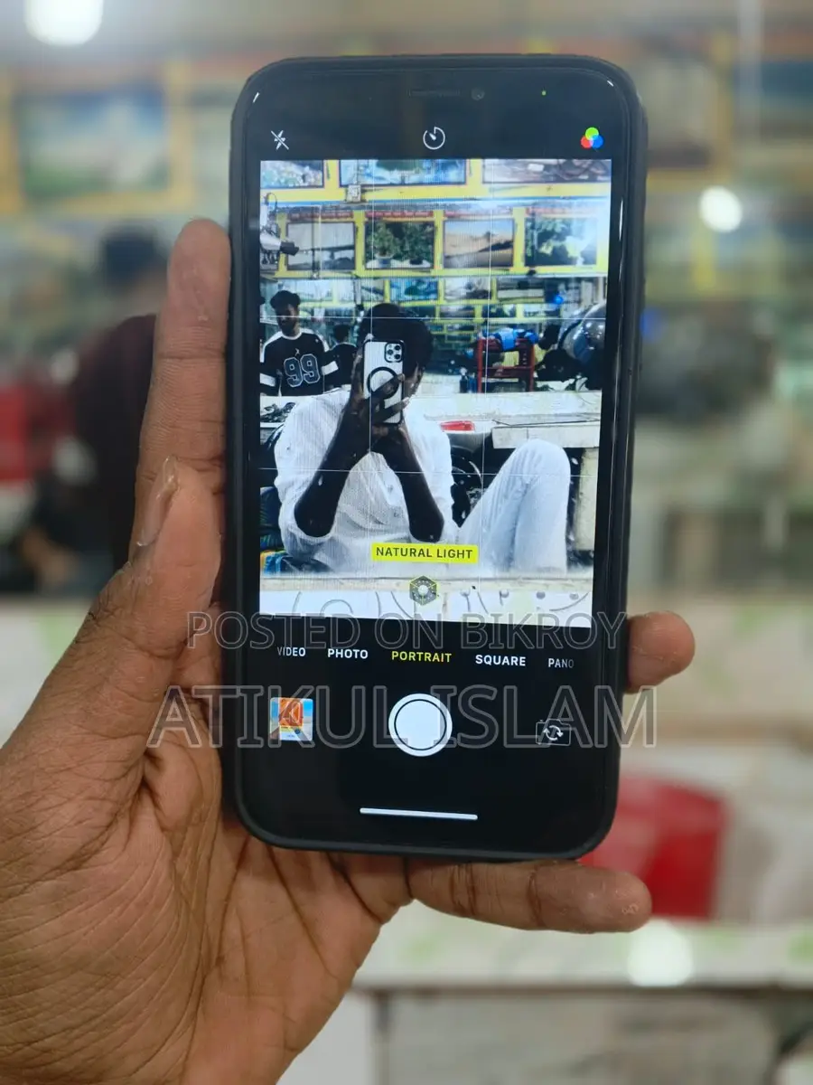 Apple iPhone X (Used)