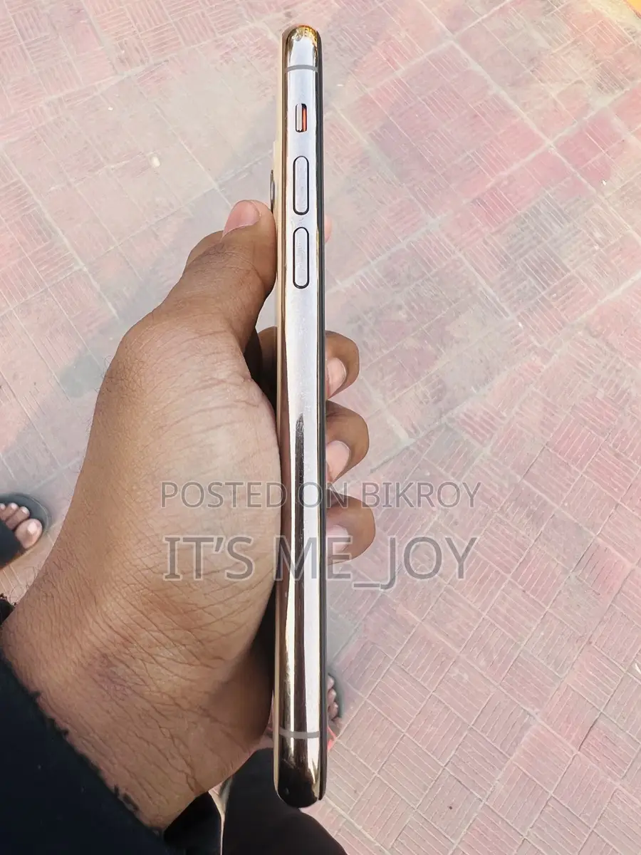 Apple iPhone 11 Pro (Used)