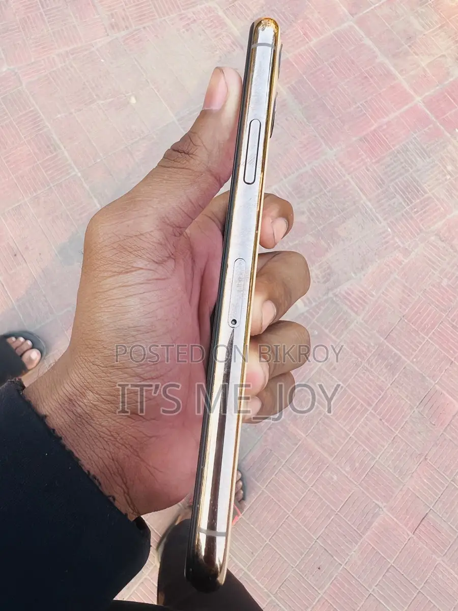 Apple iPhone 11 Pro (Used)