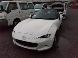 Mazda MX-5 Roadster Navy Top 2022