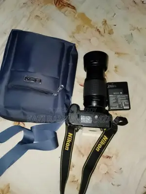 Nikon D3100 Zoom Lens 55/200 Kit