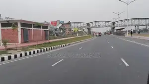 Dhaka Residential Area, 5 Katha Plot for Sale on Lake View Road, Purbachal 300 Feet City