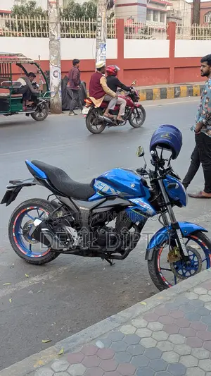 Suzuki Gixxer Monotone . 2017