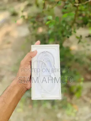 Apple iPhone 16 (Used)