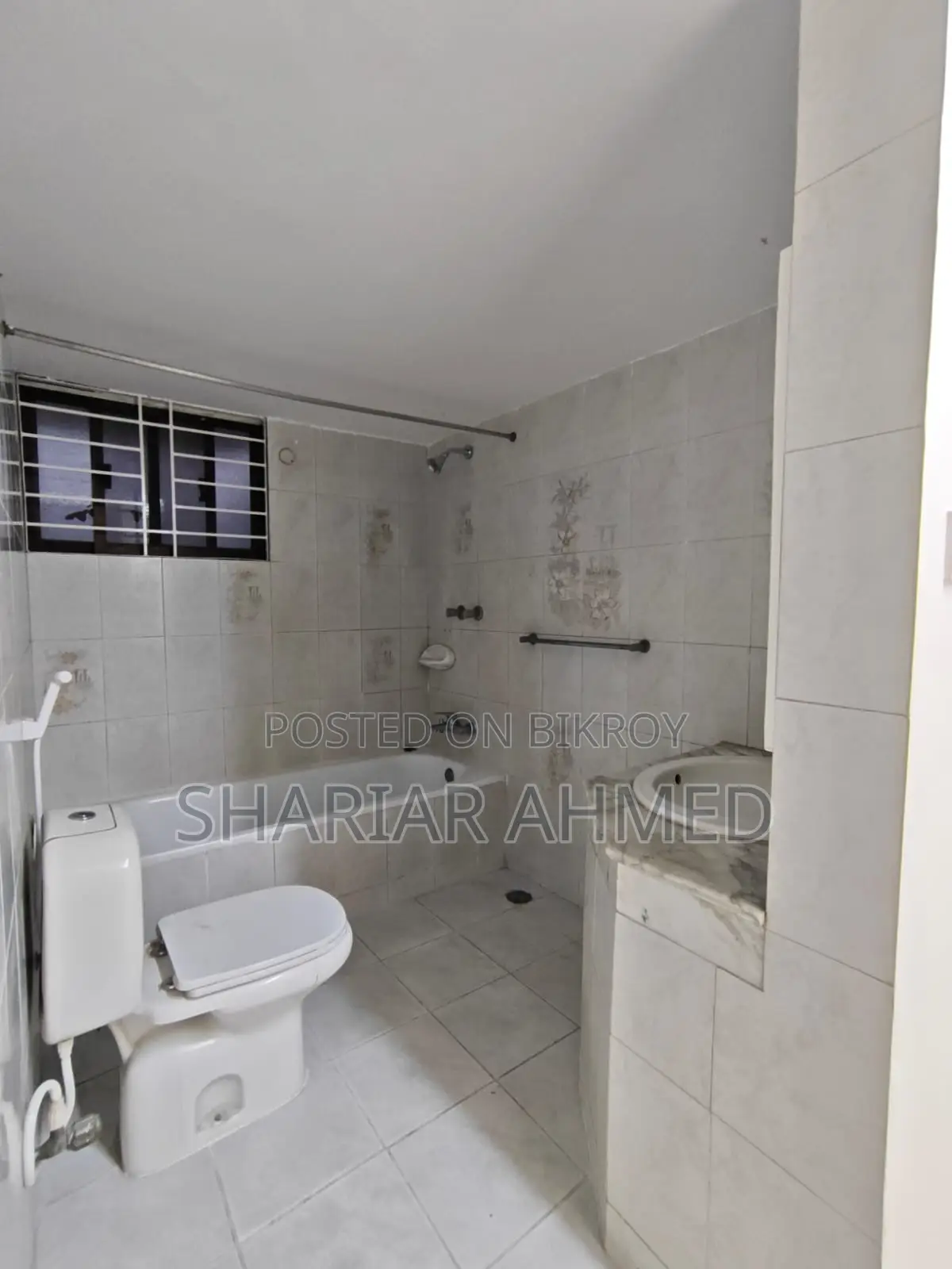 Gorgeous 2550 Sqft 3 Bed Un-Furnished Flat For Rent In Gulshan 2