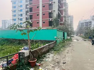বসুন্ধরা এল ব্লকে দক্ষিনমুখী ৩ কাঠার উপরে ২ তলা বিশিষ্ট, বাড়ি বিক্রয় হবে