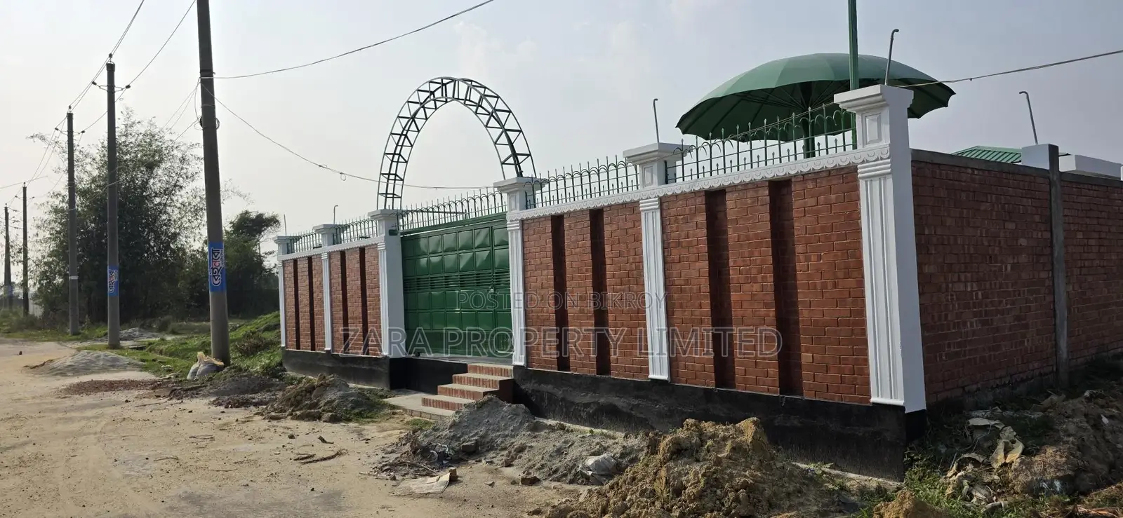 Lake view 7.75 katha plot in Sector 29