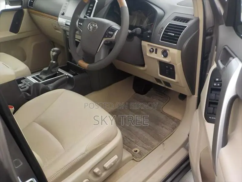 Toyota Land Cruiser TX-L MATT BLACK E 2023