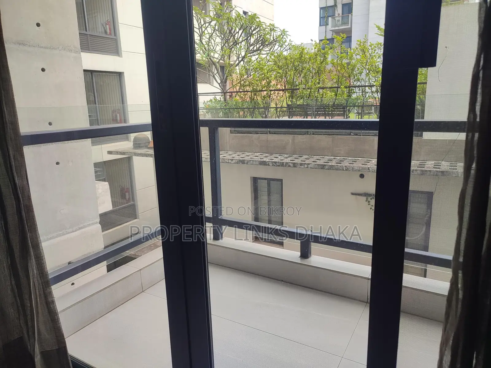 Baridhara Diplomatic Luxurious Flat