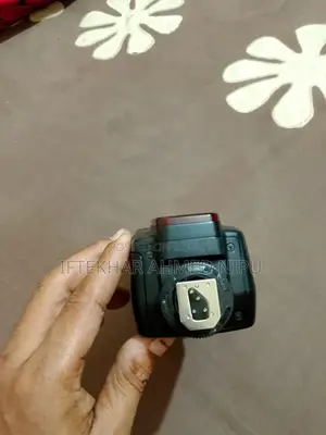 For Sale: Yongnuo YN568EX Speedlite (Full Kit)