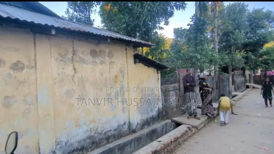 বালুচর বাসা সহ জায়গা বিক্রি