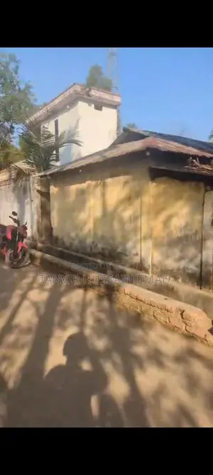 বালুচর বাসা সহ জায়গা বিক্রি