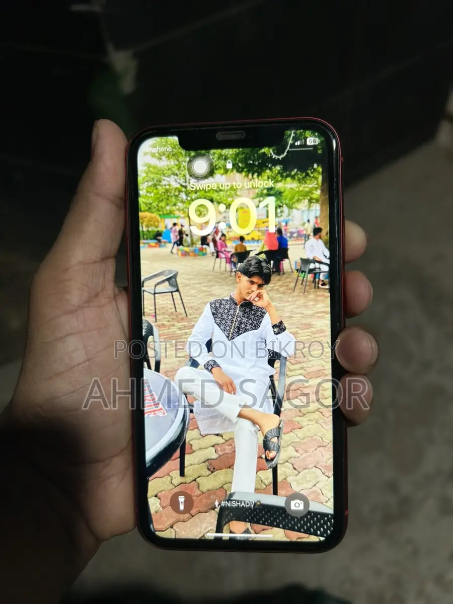Apple iPhone 11 (Used)