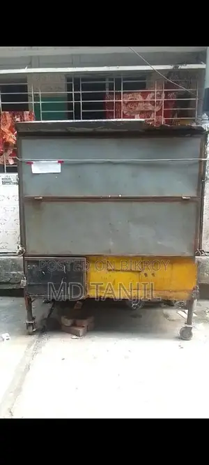 A 4-Wheeled Mobile Shop