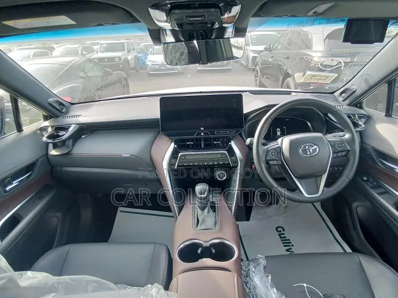 Toyota Harrier Z Leather HV Pearl 2023