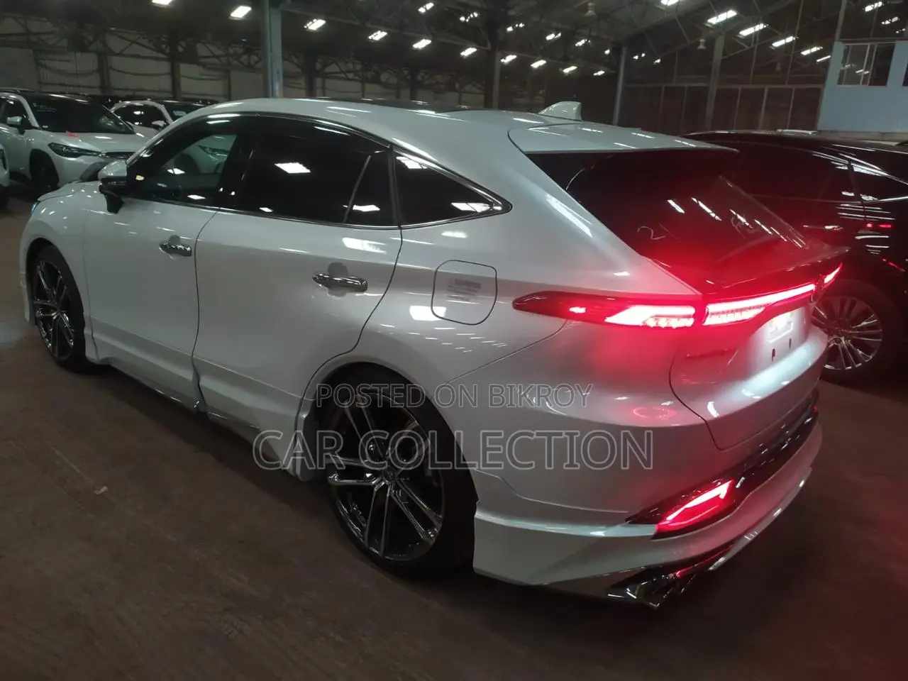 Toyota Harrier Z Leather HV Pearl 2023