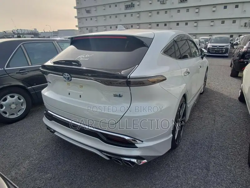 Toyota Harrier Z Leather HV Pearl 2023