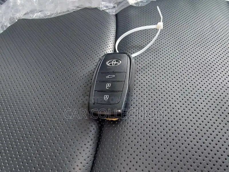 Toyota Harrier Z Leather HV Pearl 2023