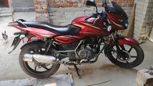 Bajaj Pulsar 150 - 2017