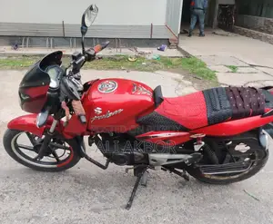 Bajaj Pulsar 150 . 2011